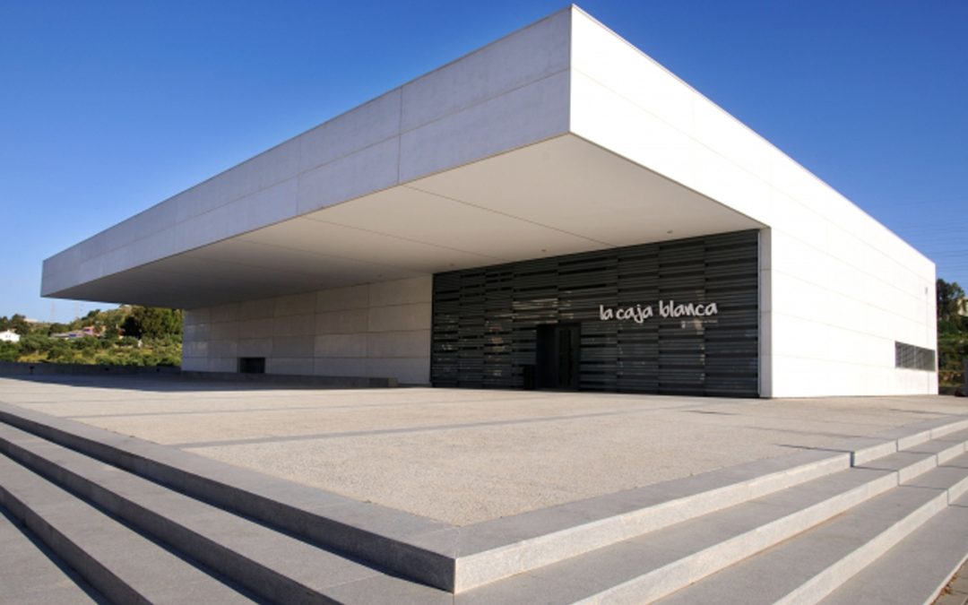 EL AYUNTAMIENTO DE MÁLAGA CONTRATA LOS TRABAJOS DE PINTURA DE LA CAJA BLANCA A A7GR